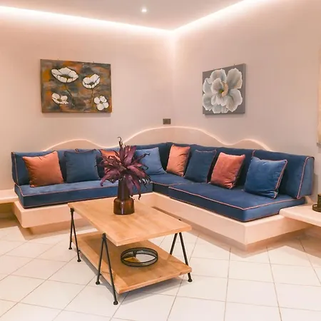 The Rock Luxury Homes Holiday home