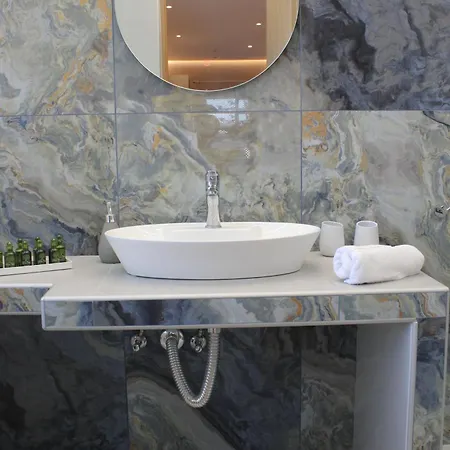 The Rock Luxury Homes Holiday home Messaria (Santorini)