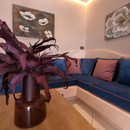 Holiday home The Rock Luxury Homes *